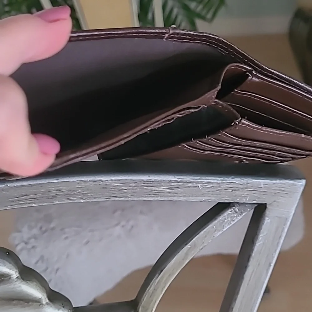 Buxton Leather Wallet ❤️